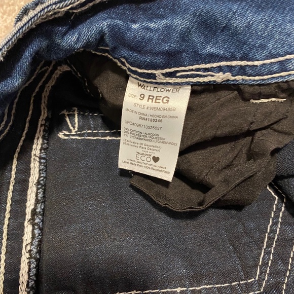 Wallflower The Luscious Curvy fit jeans - Picture 6 of 9